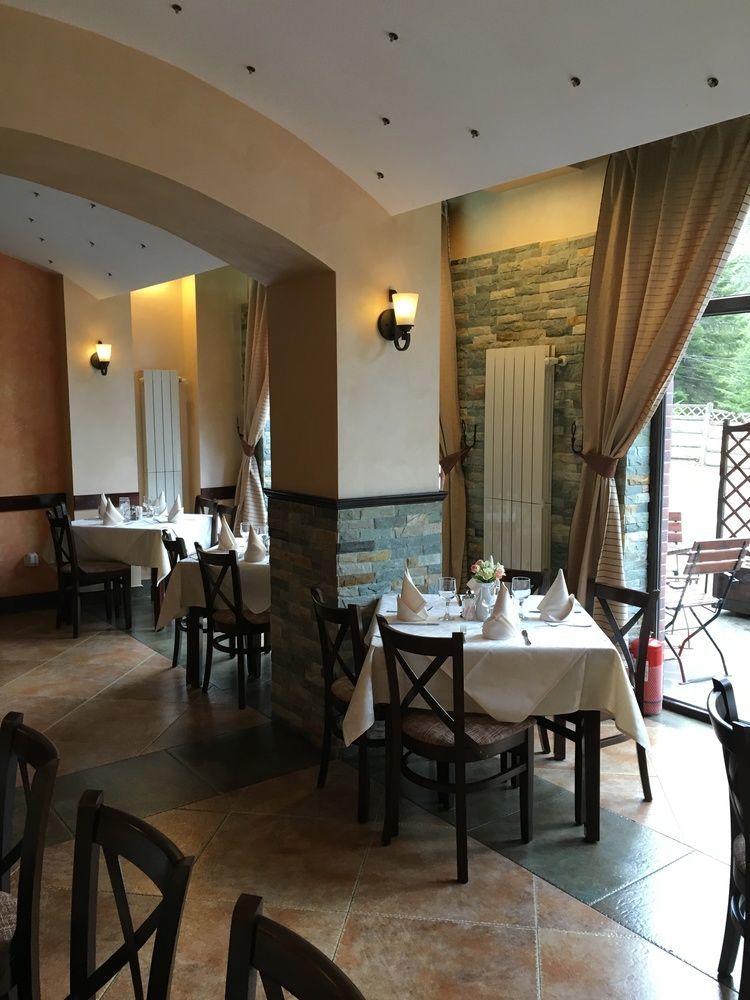 סינאיה Casa Iris-Hotel & Restaurant מראה חיצוני תמונה